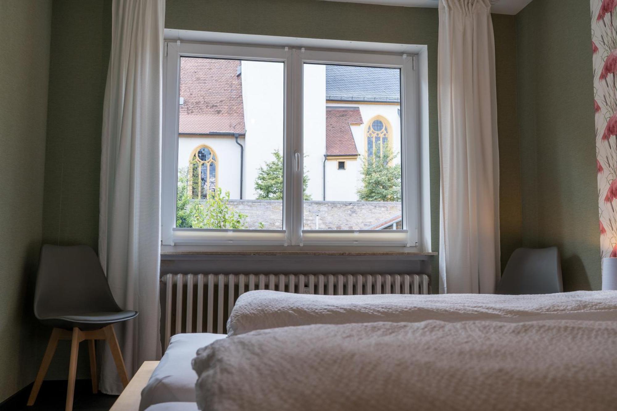 Ferienwohnung Nadine Petschler Obereisenheim ภายนอก รูปภาพ