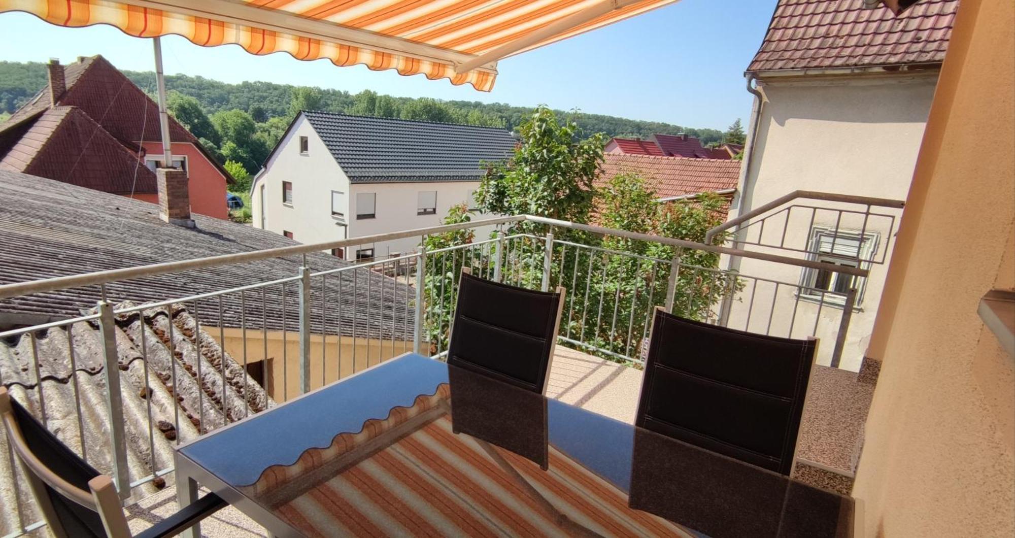 Ferienwohnung Nadine Petschler Obereisenheim ภายนอก รูปภาพ
